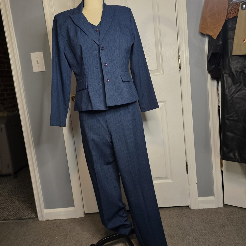 Vintage SAG Harbor Dress Petite Size 6P three piece suit
